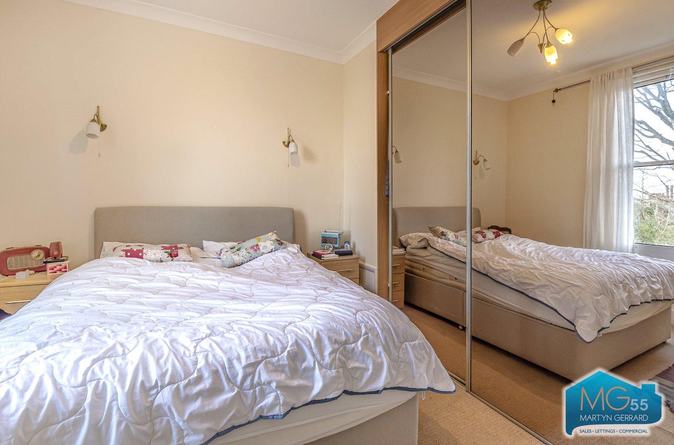 2 bedroom Terraced House to rent - Martyn Gerrard