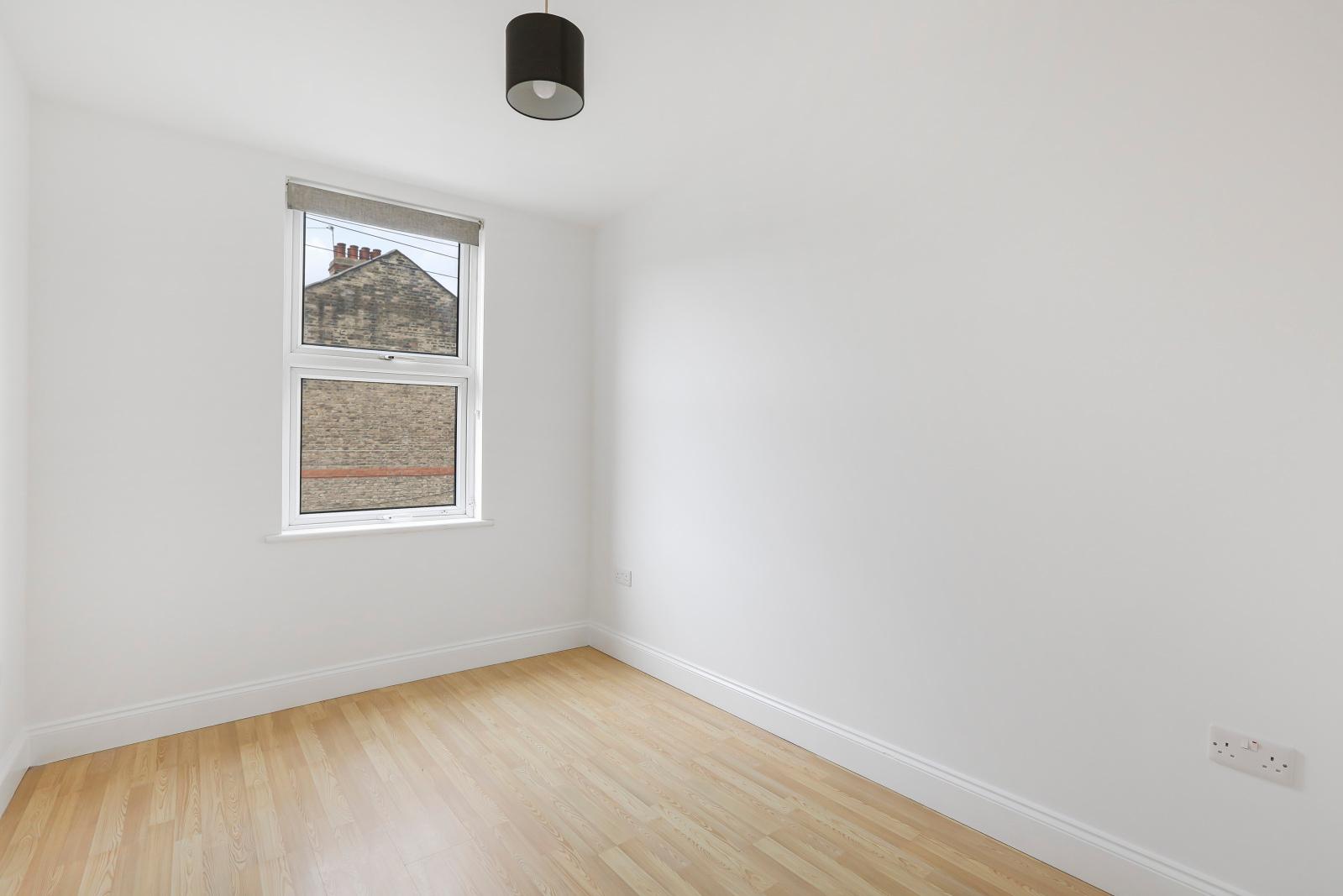 2 bedroom Apartment to rent - Martyn Gerrard
