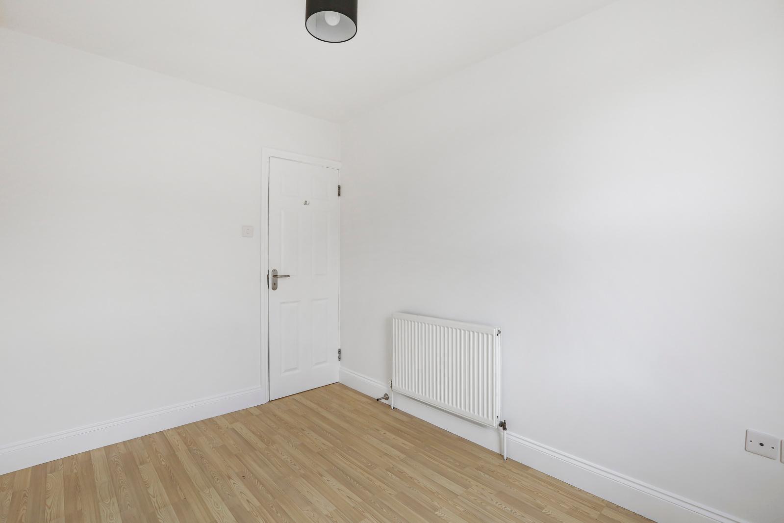 2 bedroom Apartment to rent - Martyn Gerrard