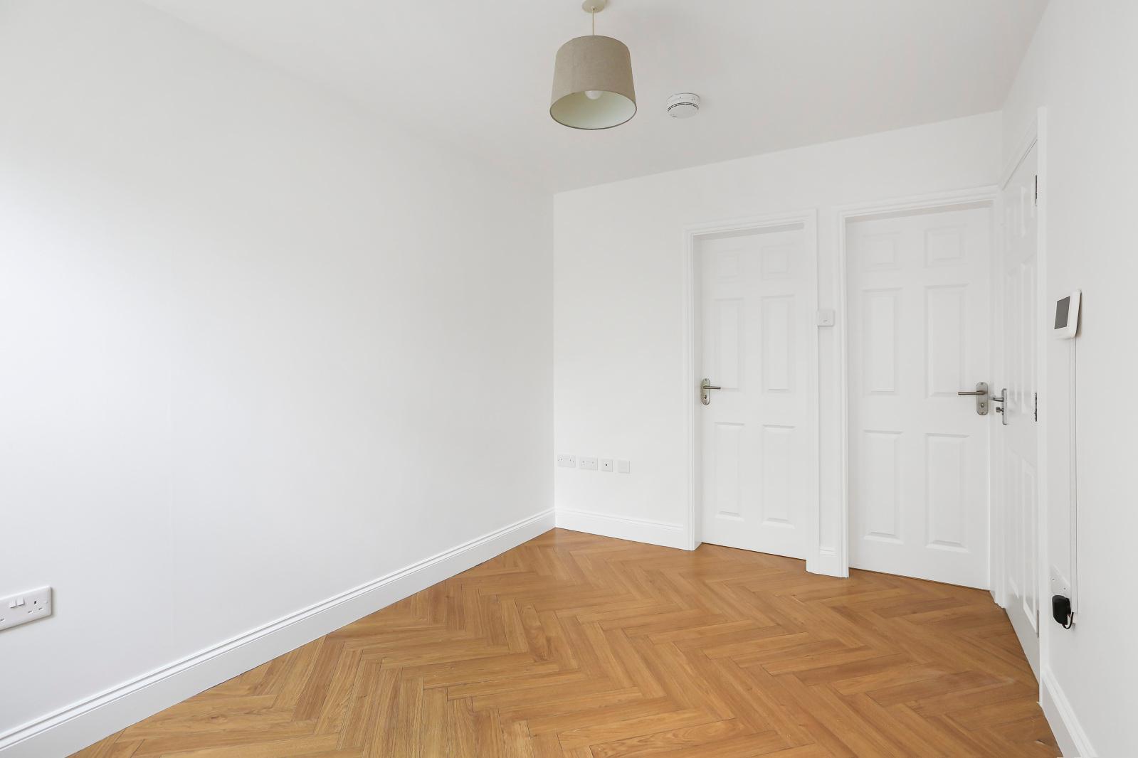 2 bedroom Apartment to rent - Martyn Gerrard