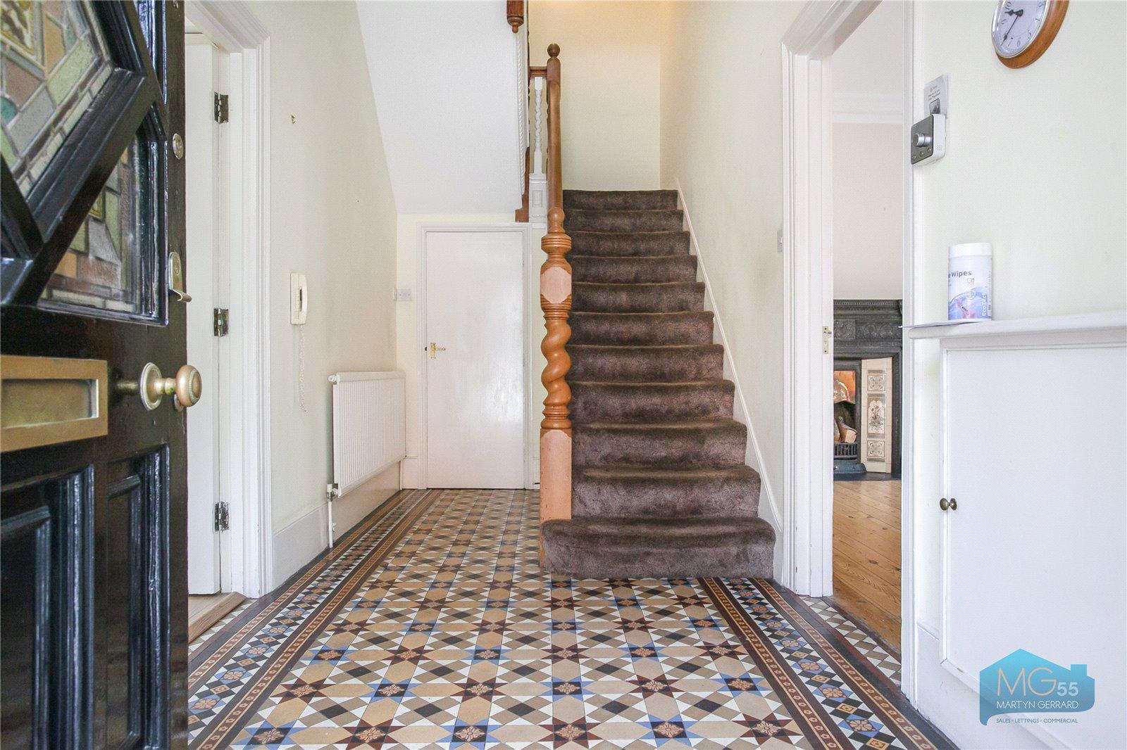 7 bedroom End of Terrace House to rent - Martyn Gerrard