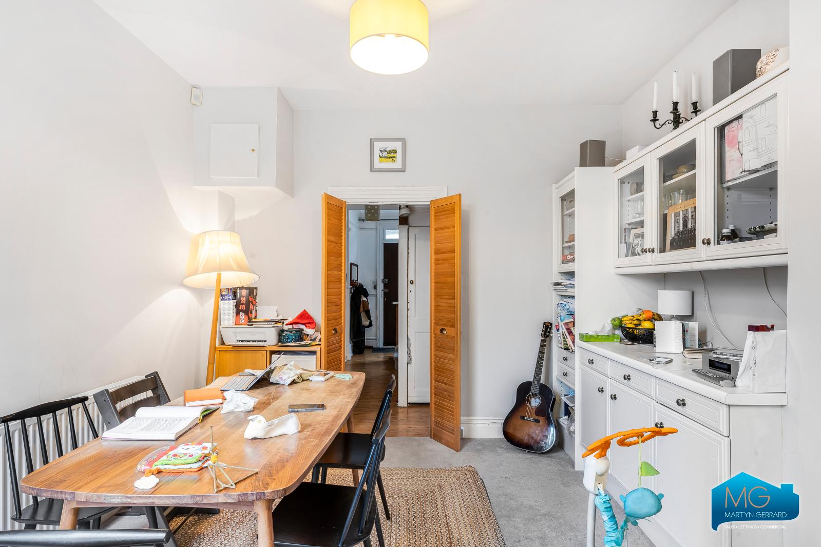 4 bedroom House to rent - Martyn Gerrard