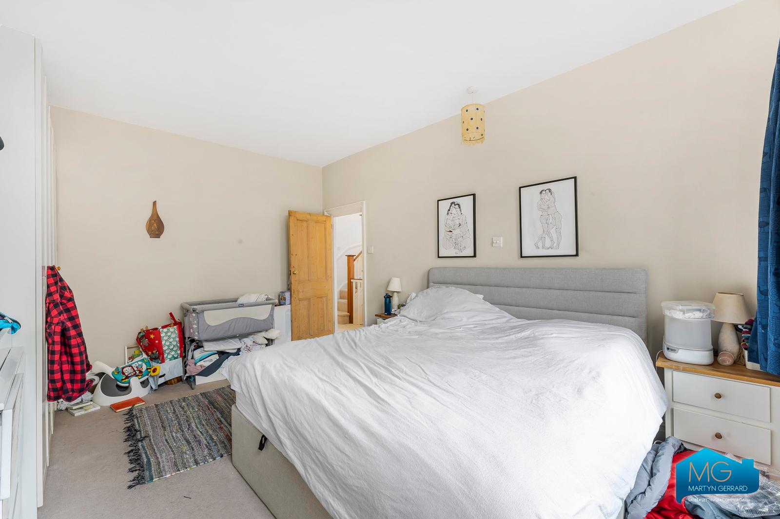 4 bedroom House to rent - Martyn Gerrard