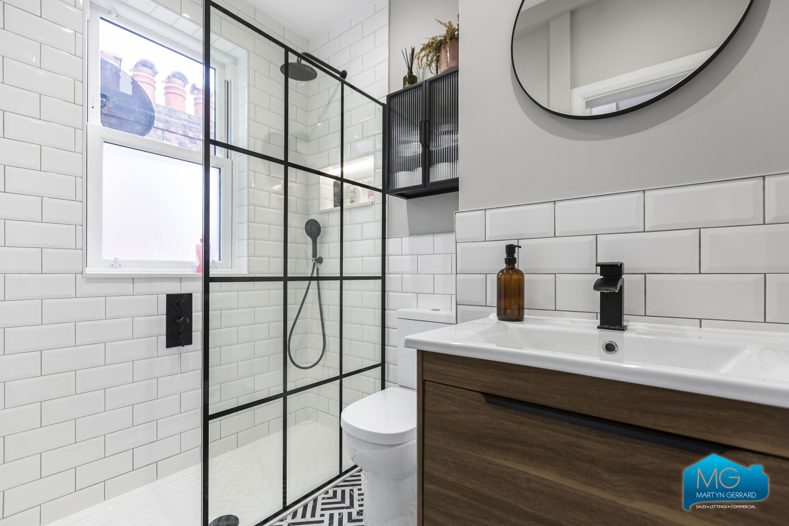 Rathcoole Gardens, Crouch End, London, N8+  - Martyn Gerrard
