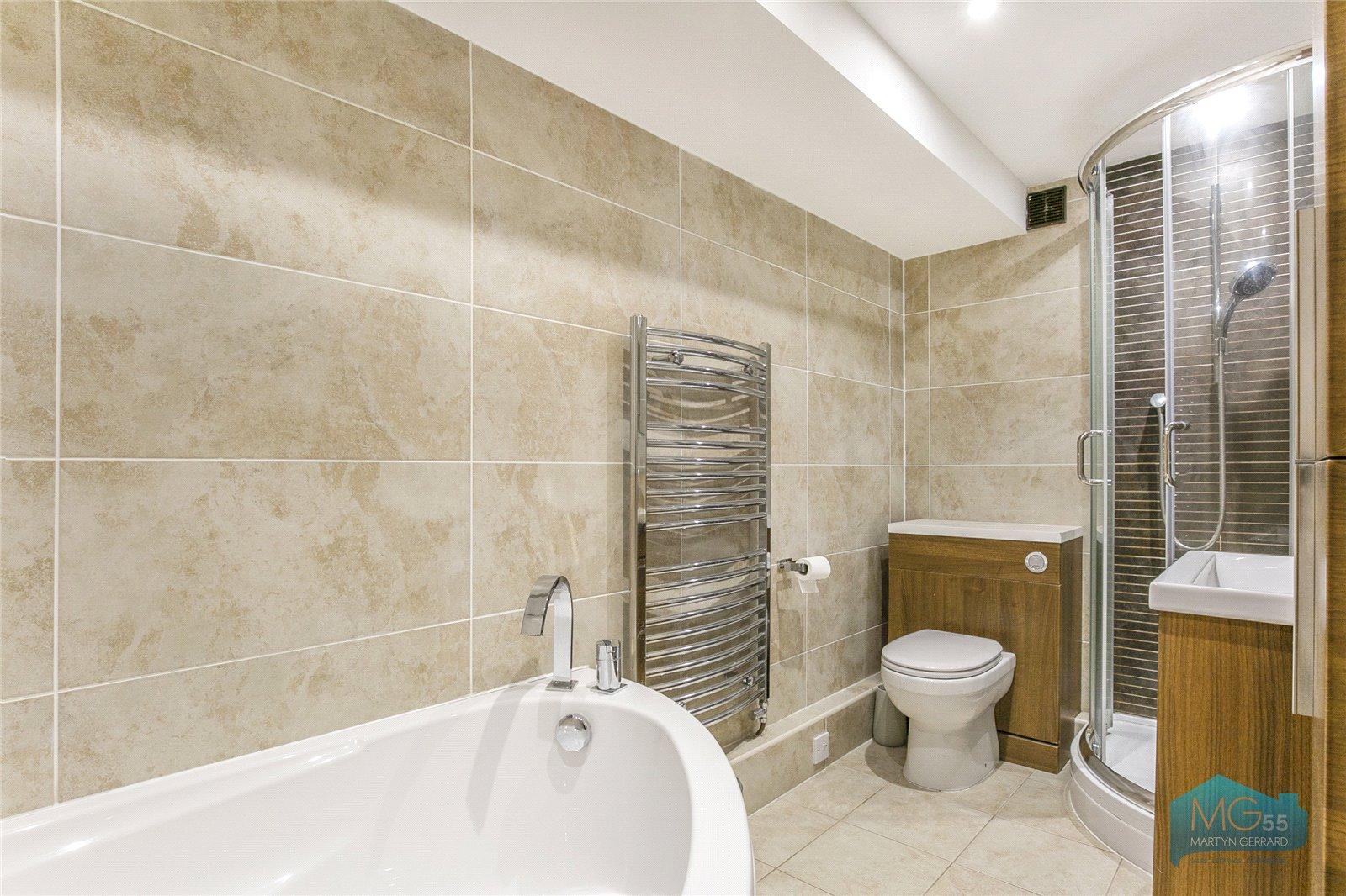 2 bedroom Apartment to rent - Martyn Gerrard