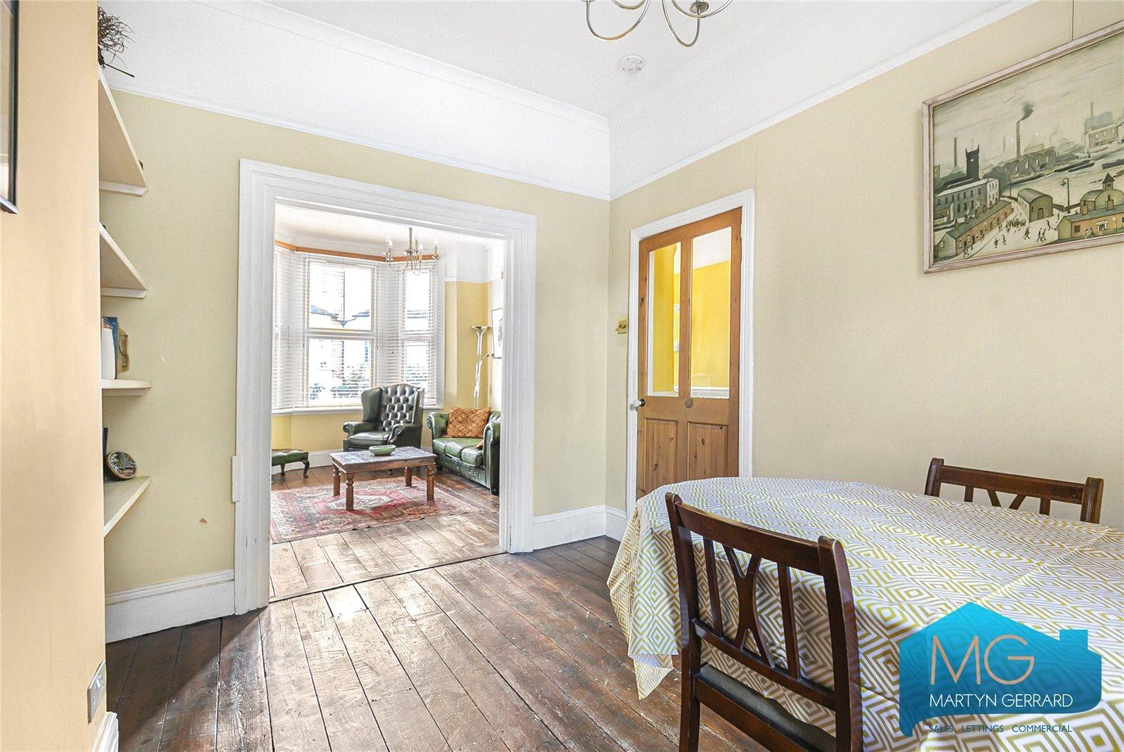5 bedroom Terraced House to rent - Martyn Gerrard