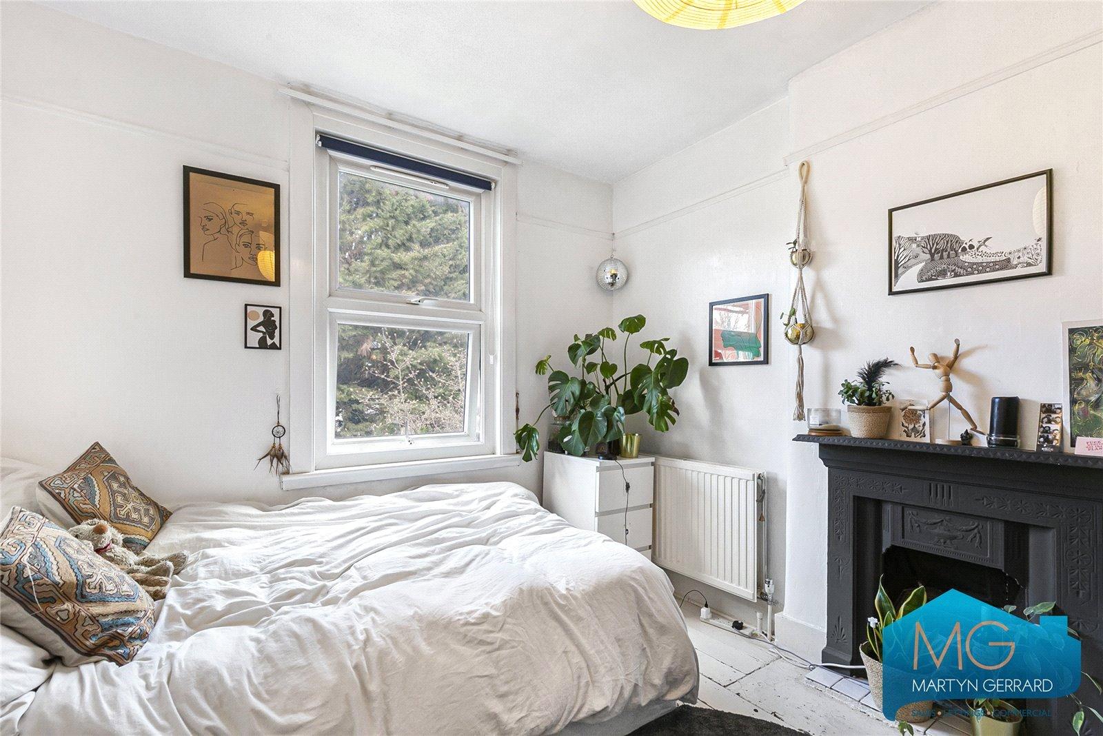 5 bedroom Terraced House to rent - Martyn Gerrard