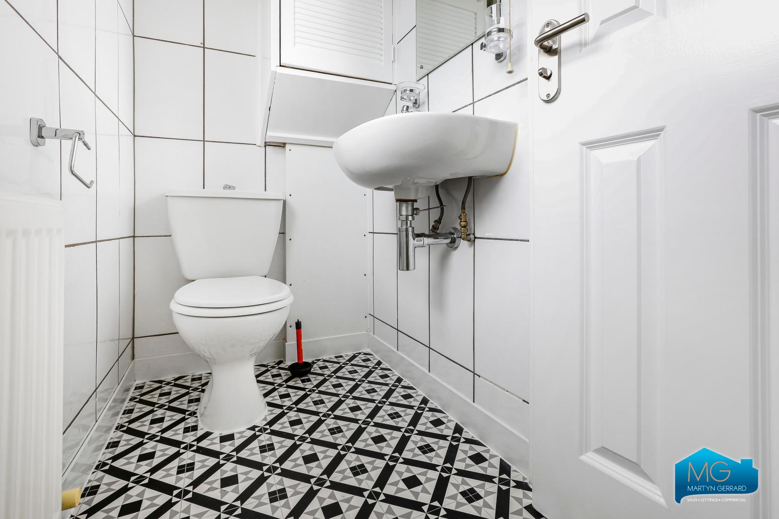 2 bedroom Apartment to rent - Martyn Gerrard