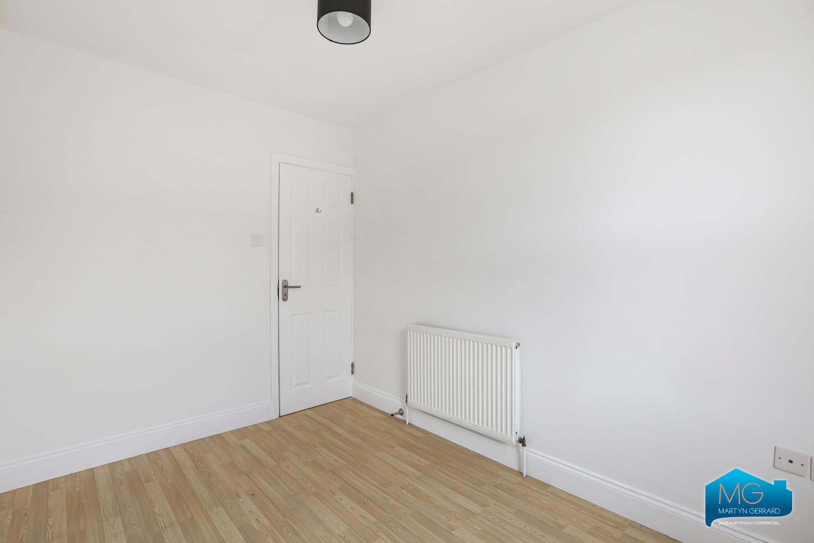 2 bedroom Apartment to rent - Martyn Gerrard