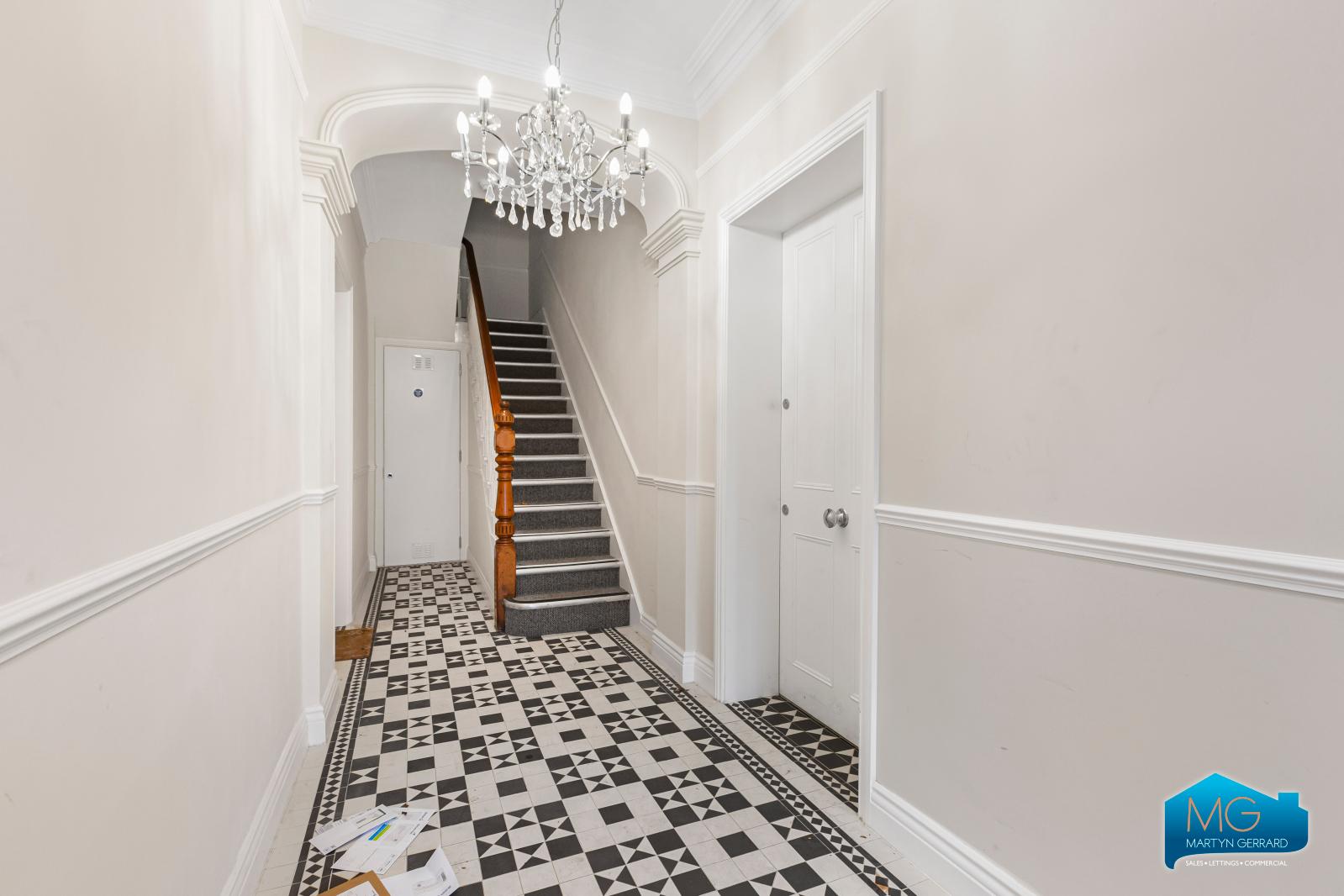 2 bedroom Apartment to rent - Martyn Gerrard