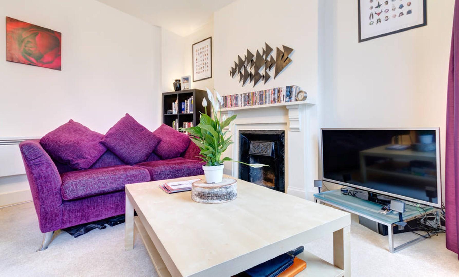 2 bedroom Apartment to rent - Martyn Gerrard