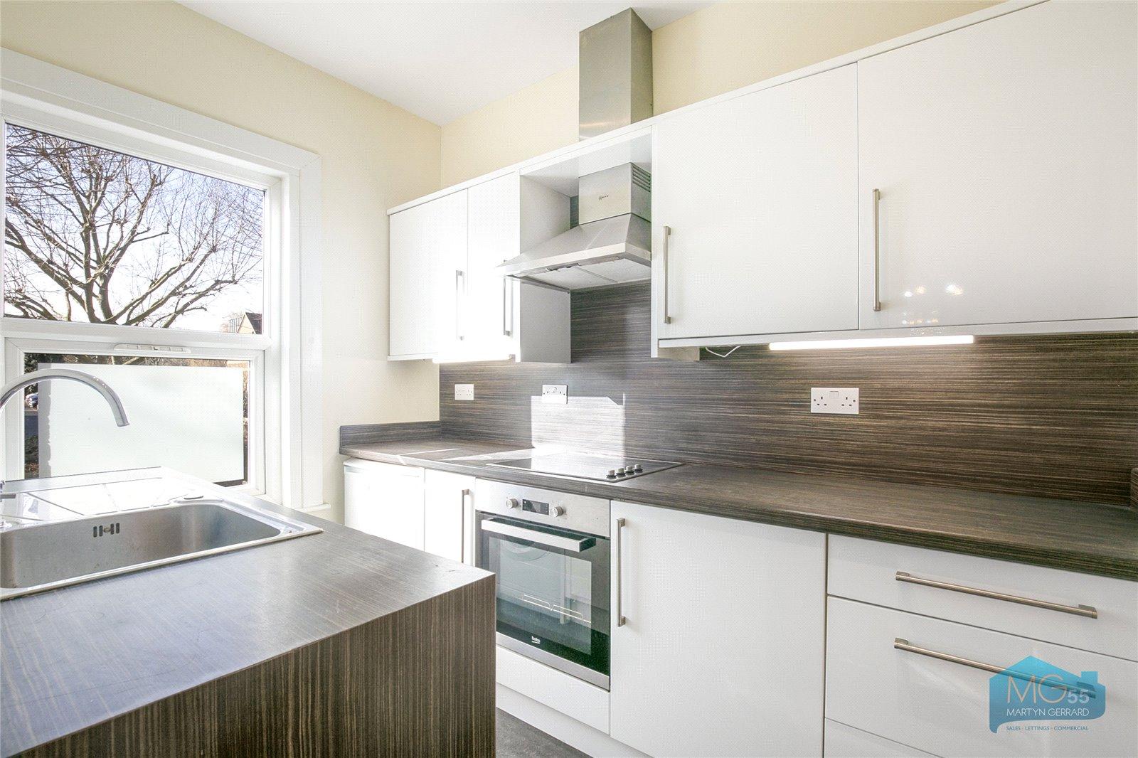 2 bedroom Apartment to rent - Martyn Gerrard