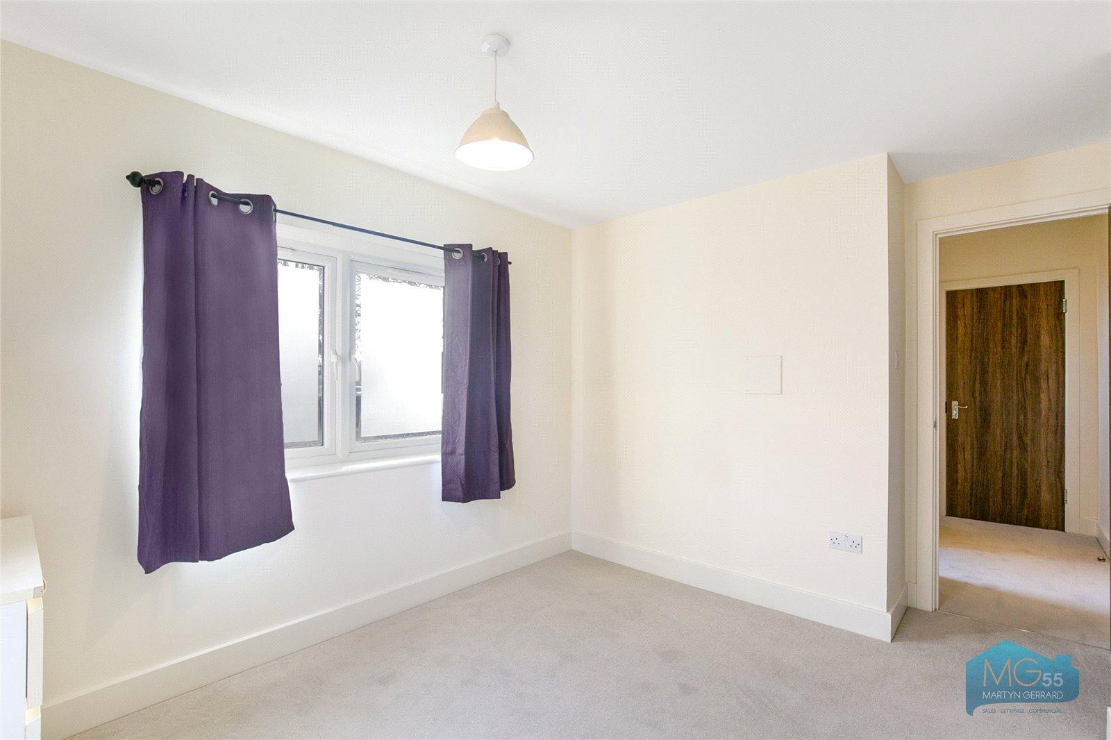 2 bedroom Apartment to rent - Martyn Gerrard