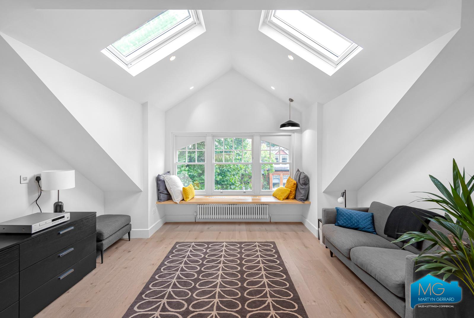 2 bedroom Apartment to rent - Martyn Gerrard