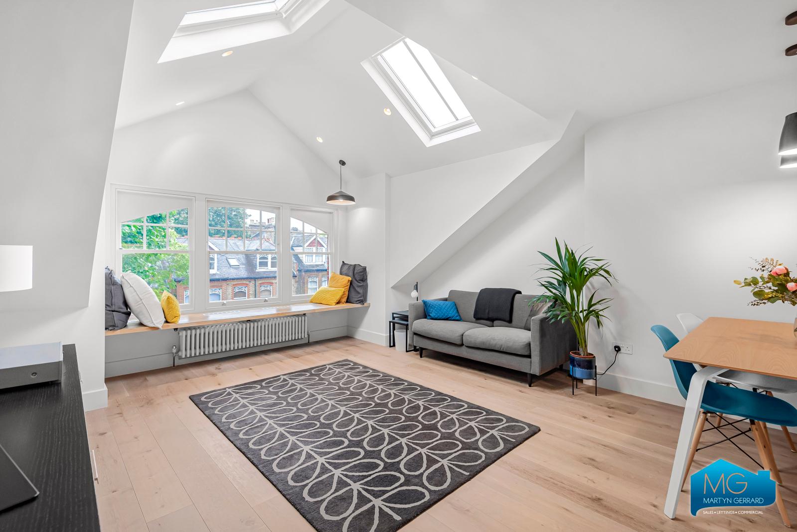 2 bedroom Apartment to rent - Martyn Gerrard