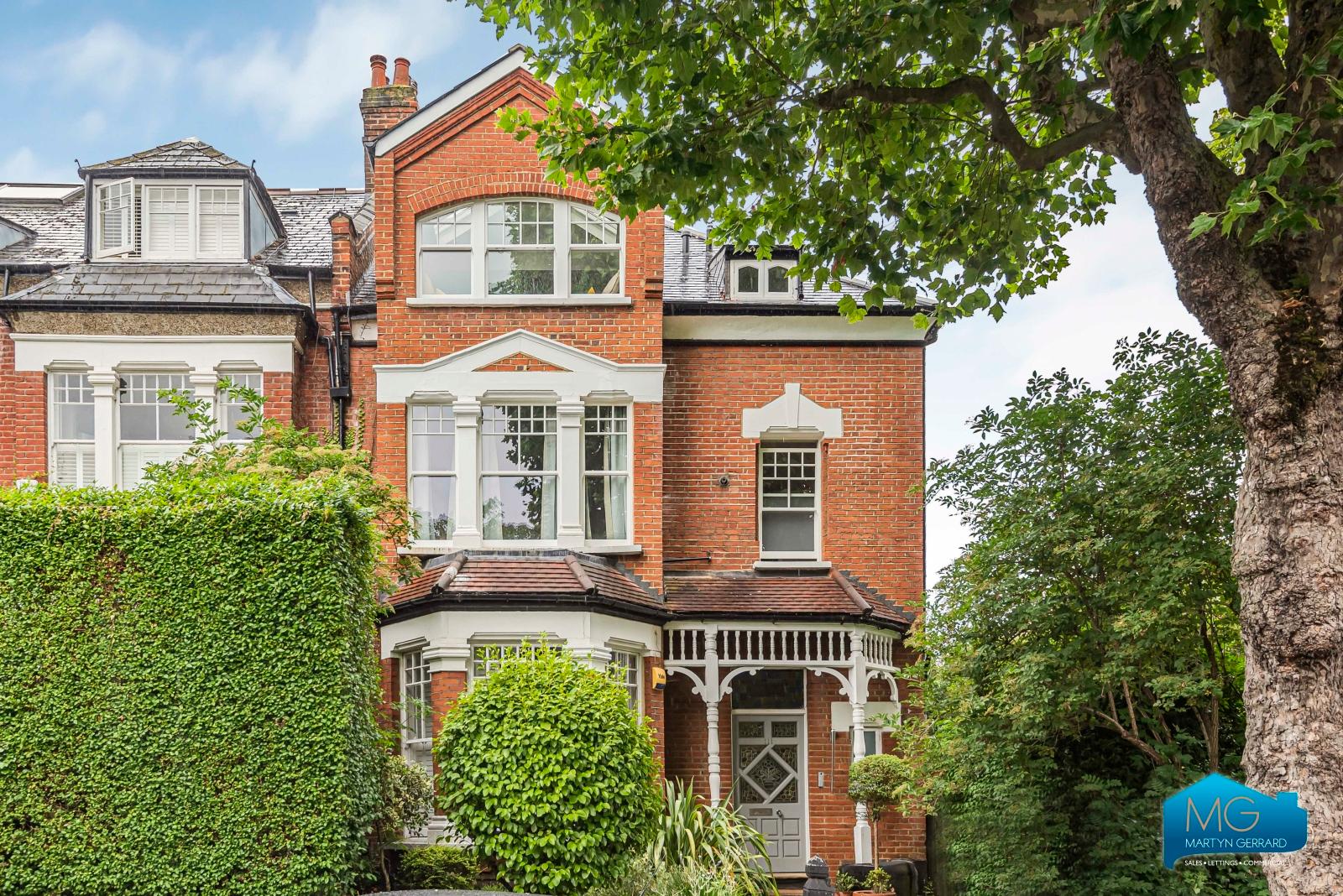 2 bedroom Apartment to rent + ' - Martyn Gerrard