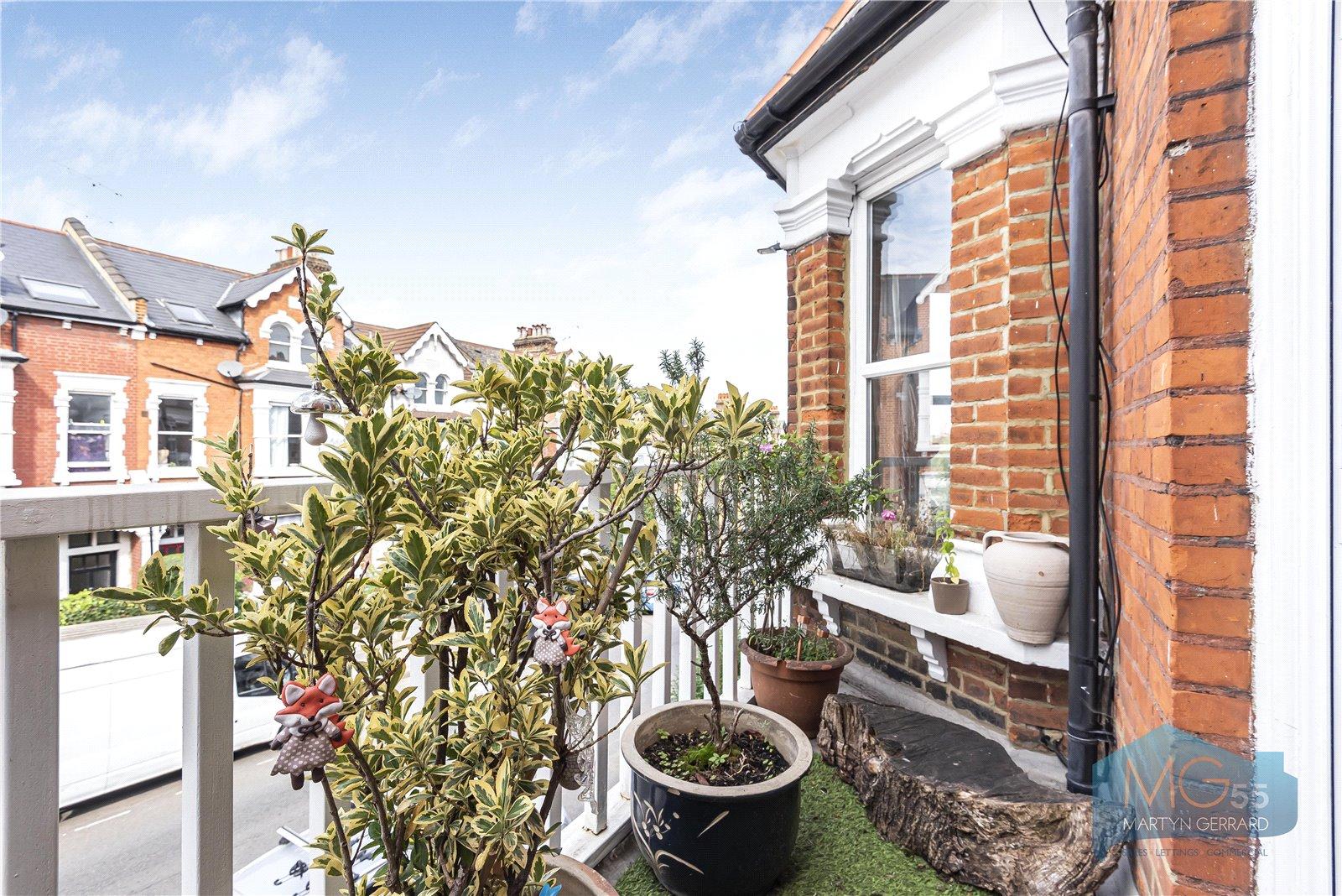 3 bedroom Maisonette for sale - Martyn Gerrard