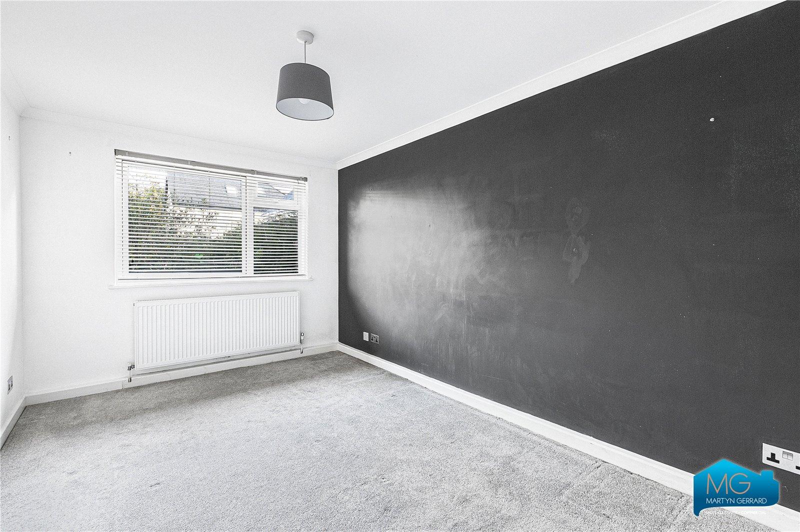 2 bedroom Ground Floor Flat to rent - Martyn Gerrard