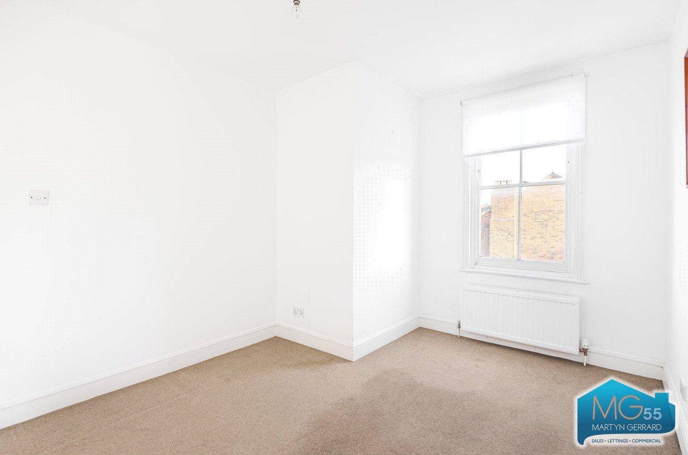2 bedroom End of Terrace House to rent - Martyn Gerrard