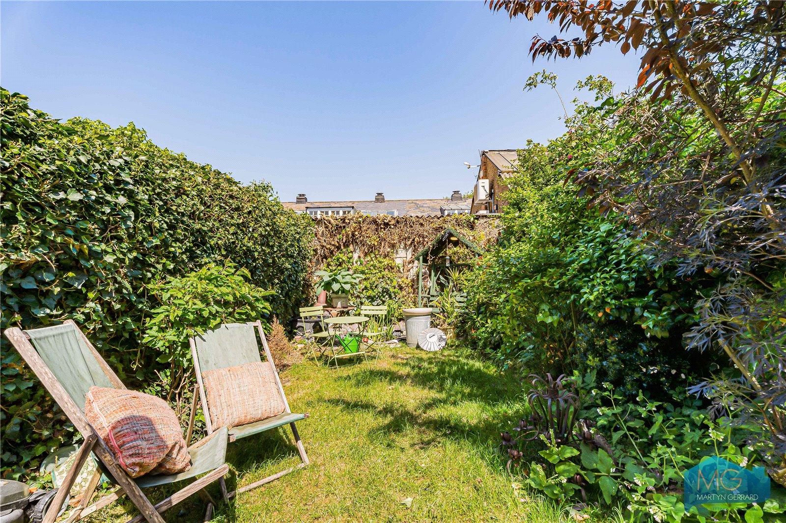 1 bedroom Apartment for sale - Martyn Gerrard