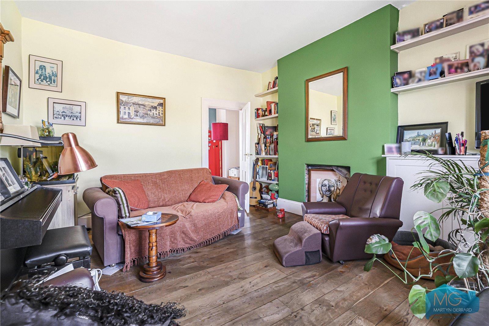 1 bedroom Apartment for sale - Martyn Gerrard