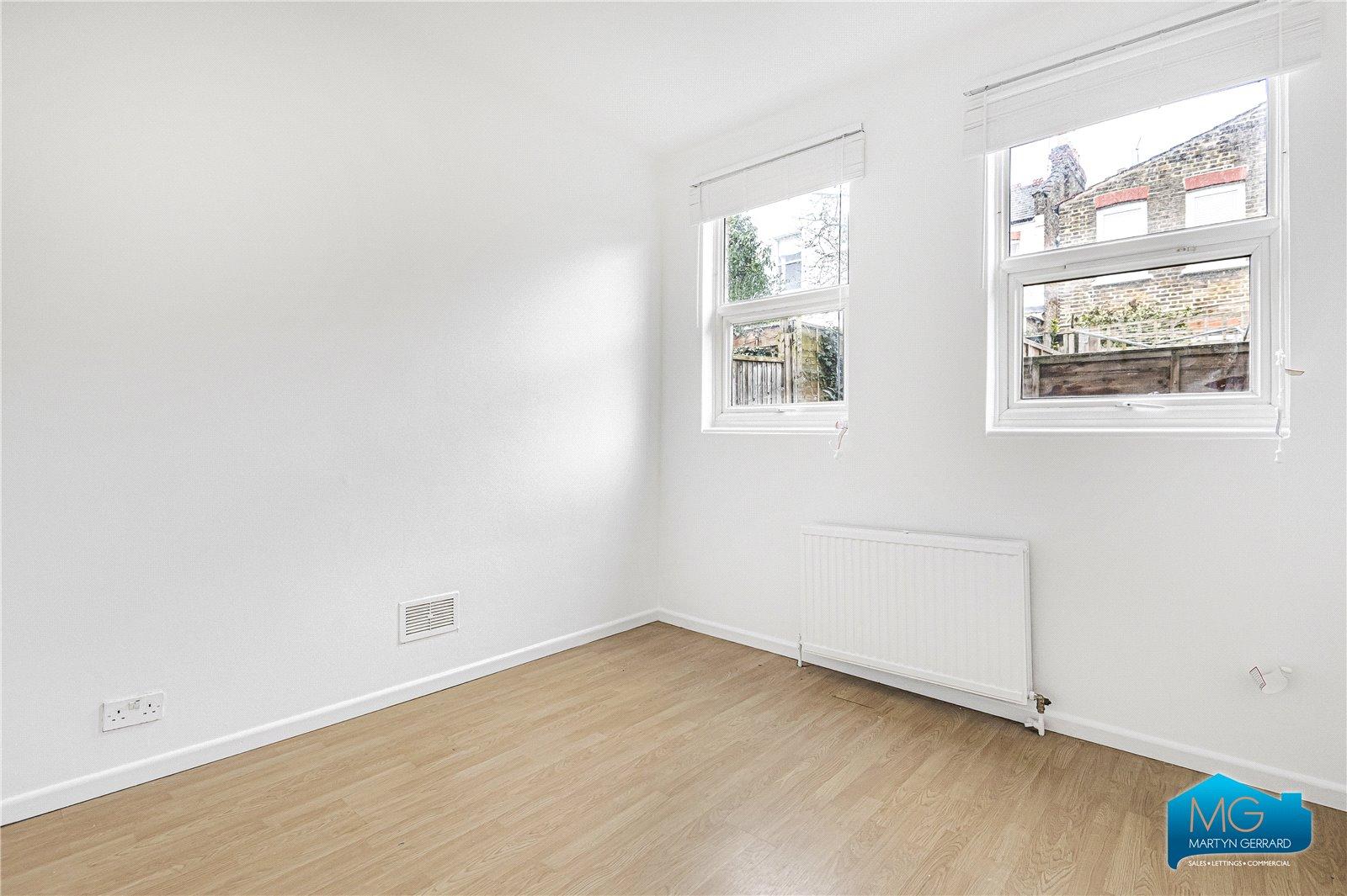2 bedroom Terraced House to rent - Martyn Gerrard