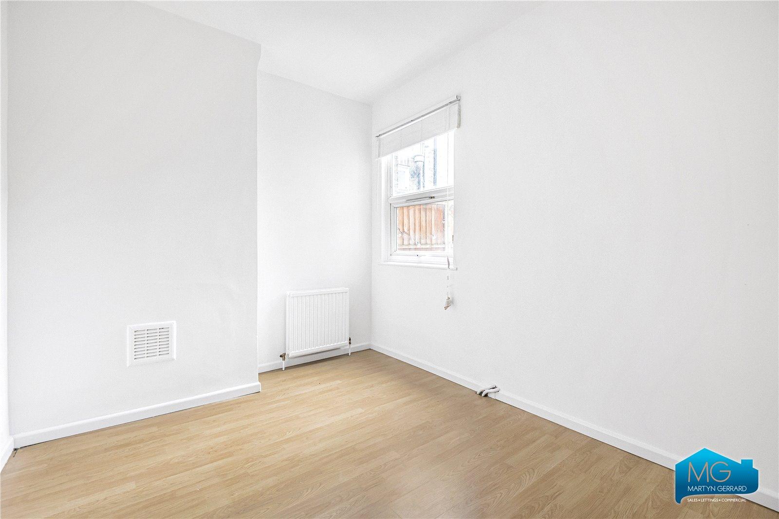 2 bedroom Terraced House to rent - Martyn Gerrard