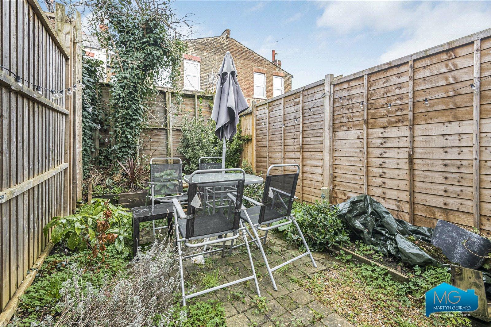2 bedroom Terraced House to rent - Martyn Gerrard