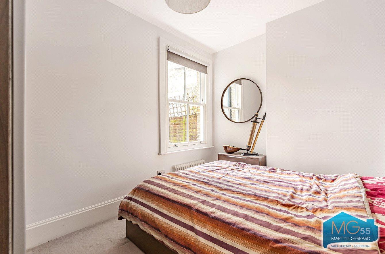 2 bedroom Ground Floor Flat to rent - Martyn Gerrard