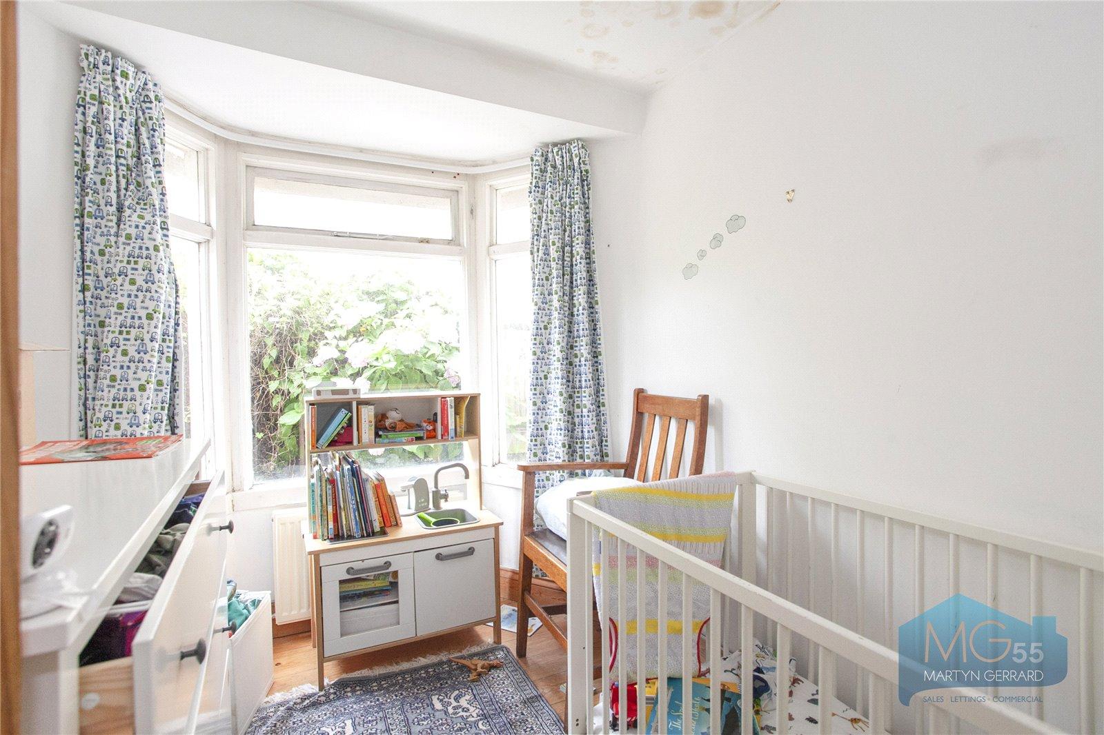 2 bedroom Ground Floor Flat to rent - Martyn Gerrard