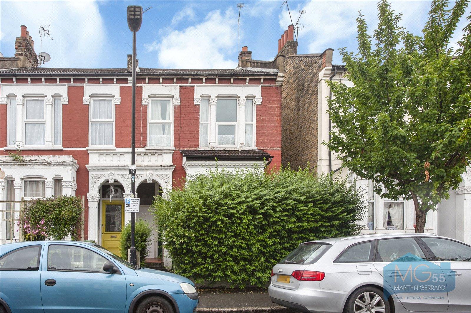 2 bedroom Ground Floor Flat to rent - Martyn Gerrard