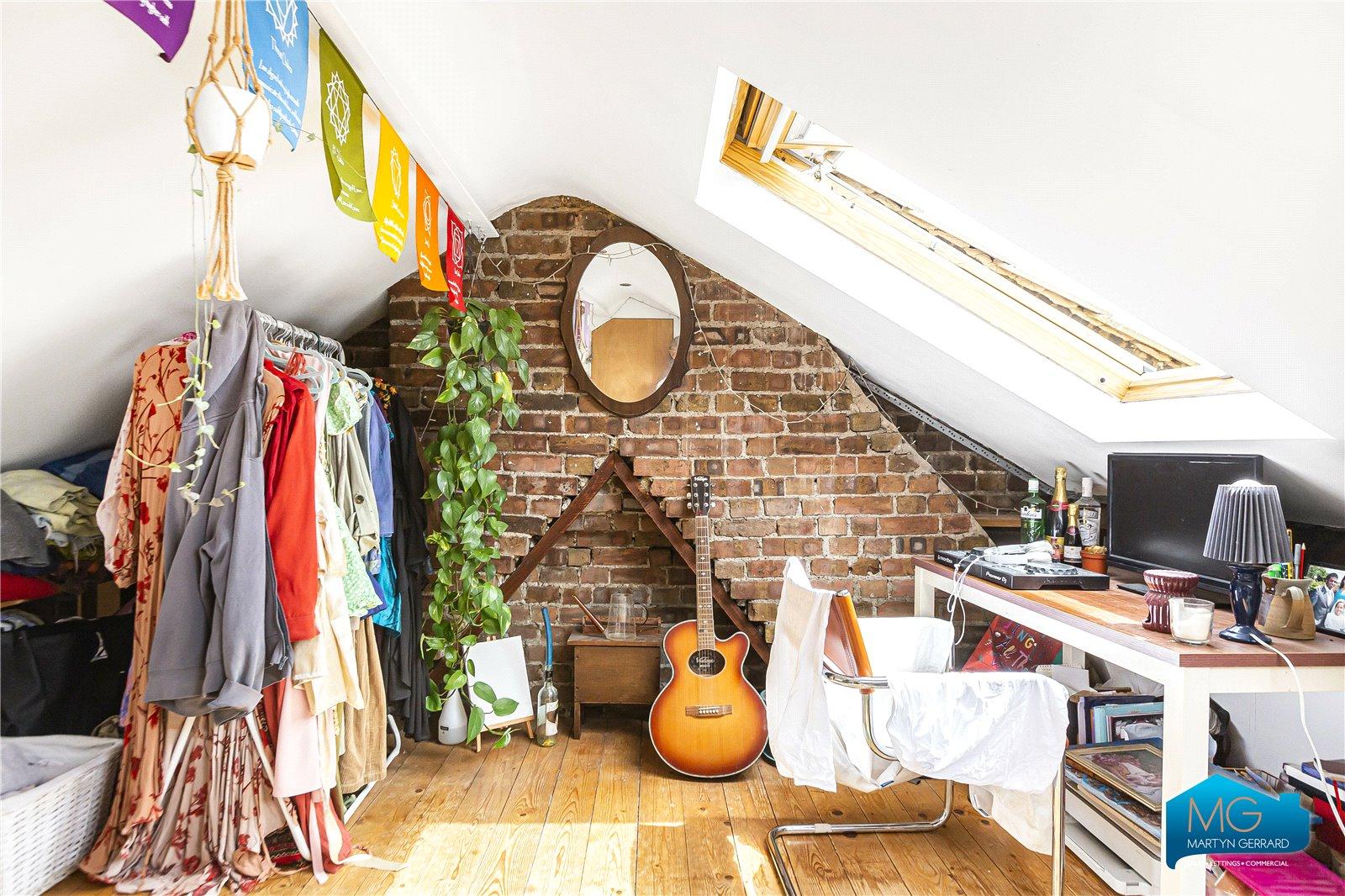 3 bedroom Apartment to rent - Martyn Gerrard