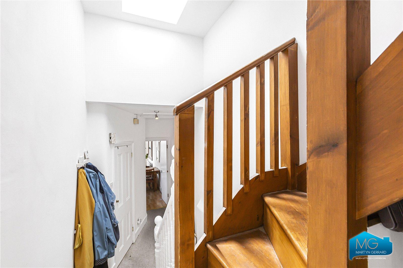 3 bedroom Apartment to rent - Martyn Gerrard