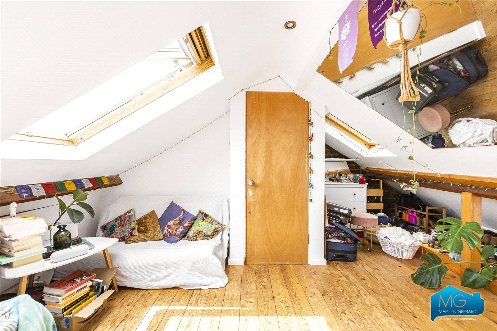 3 bedroom Apartment to rent - Martyn Gerrard
