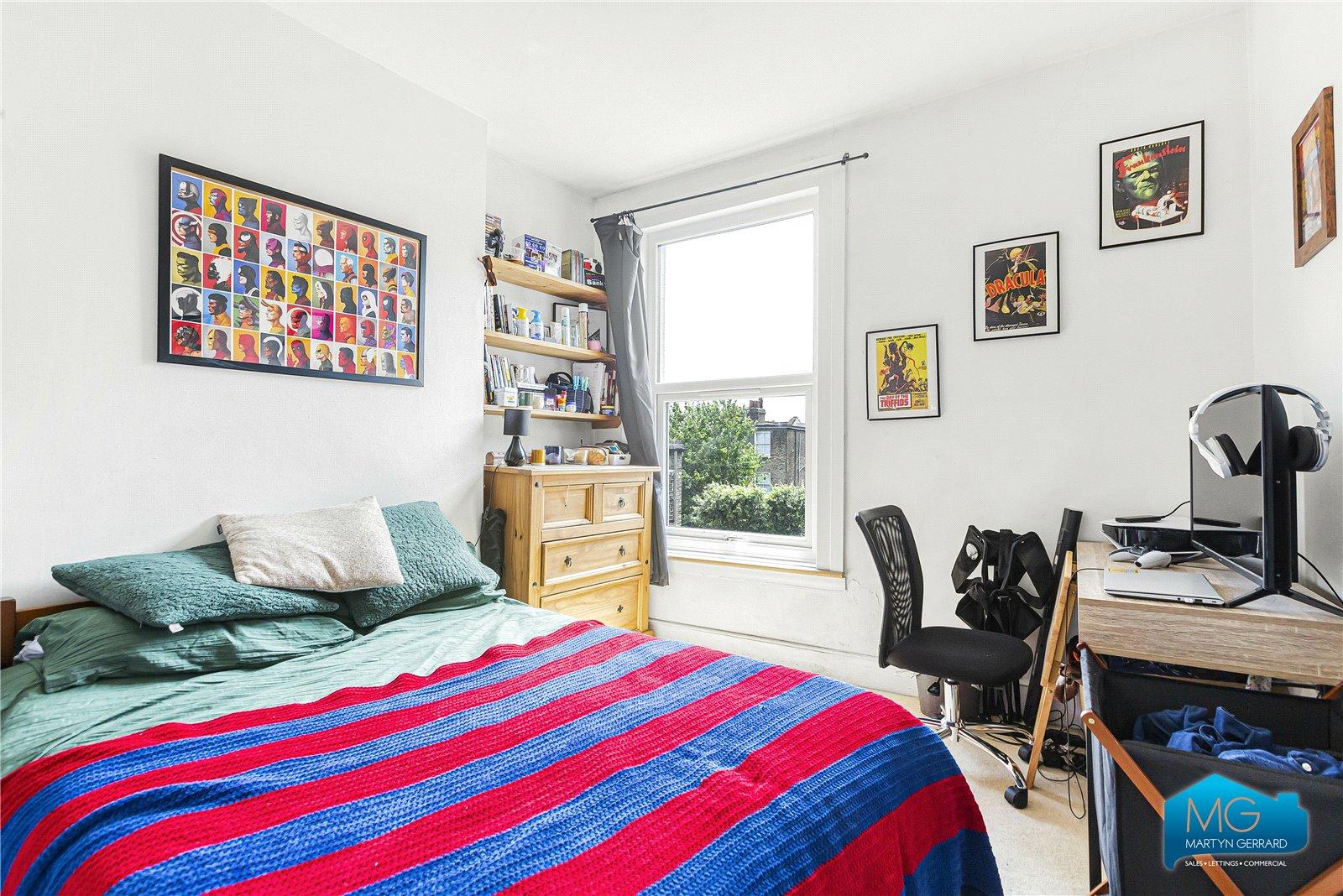 3 bedroom Apartment to rent - Martyn Gerrard