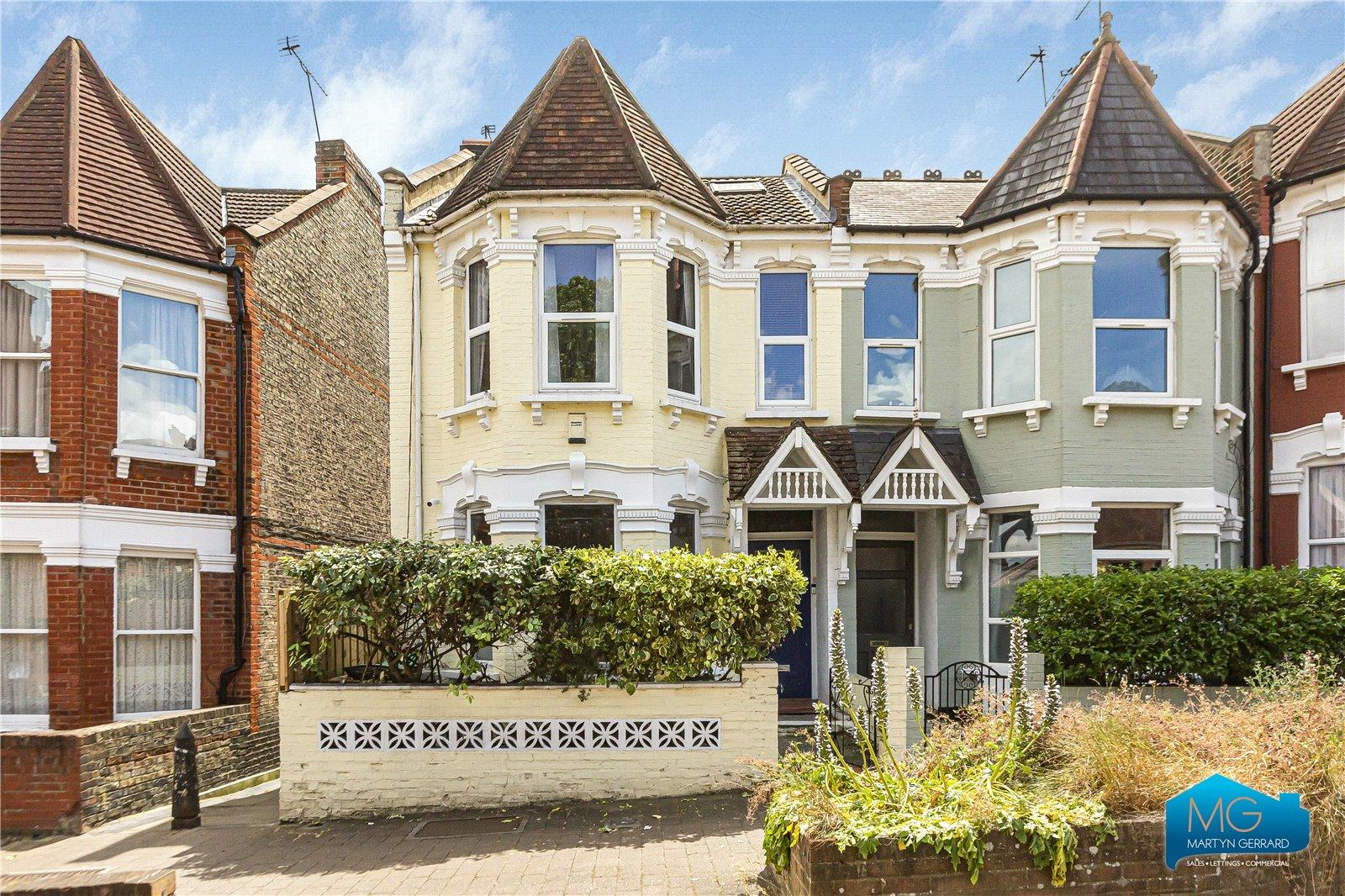 3 bedroom Apartment to rent - Martyn Gerrard
