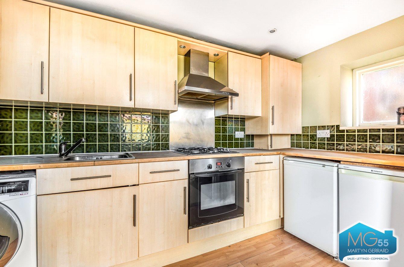 2 bedroom Terraced House to rent - Martyn Gerrard