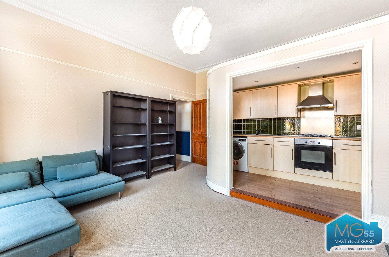 2 bedroom Terraced House to rent - Martyn Gerrard