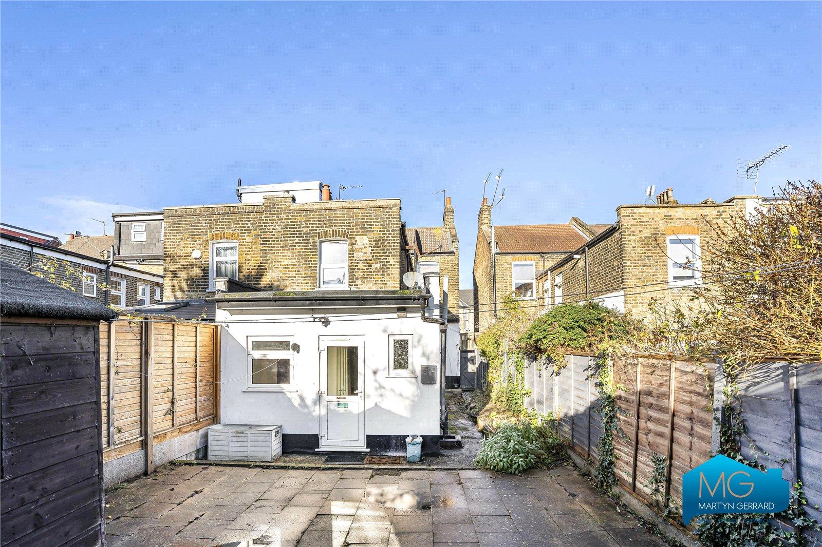 5 bedroom House to rent - Martyn Gerrard