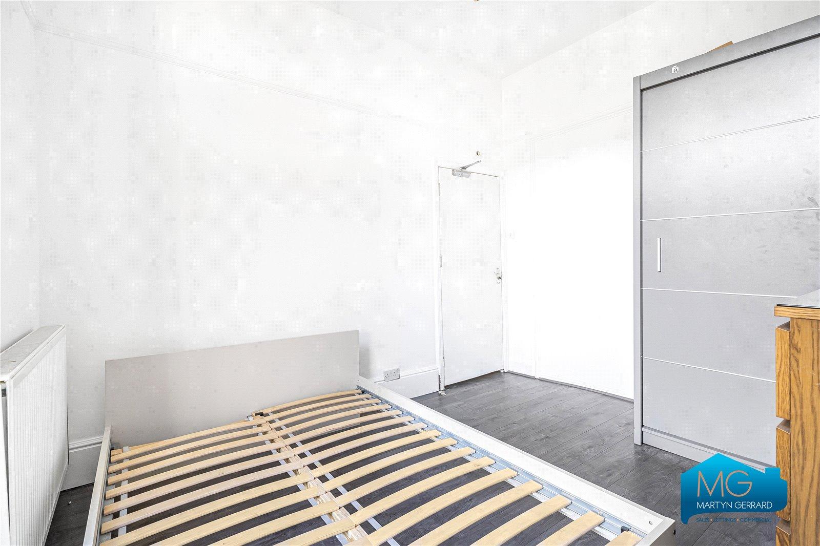 5 bedroom House to rent - Martyn Gerrard