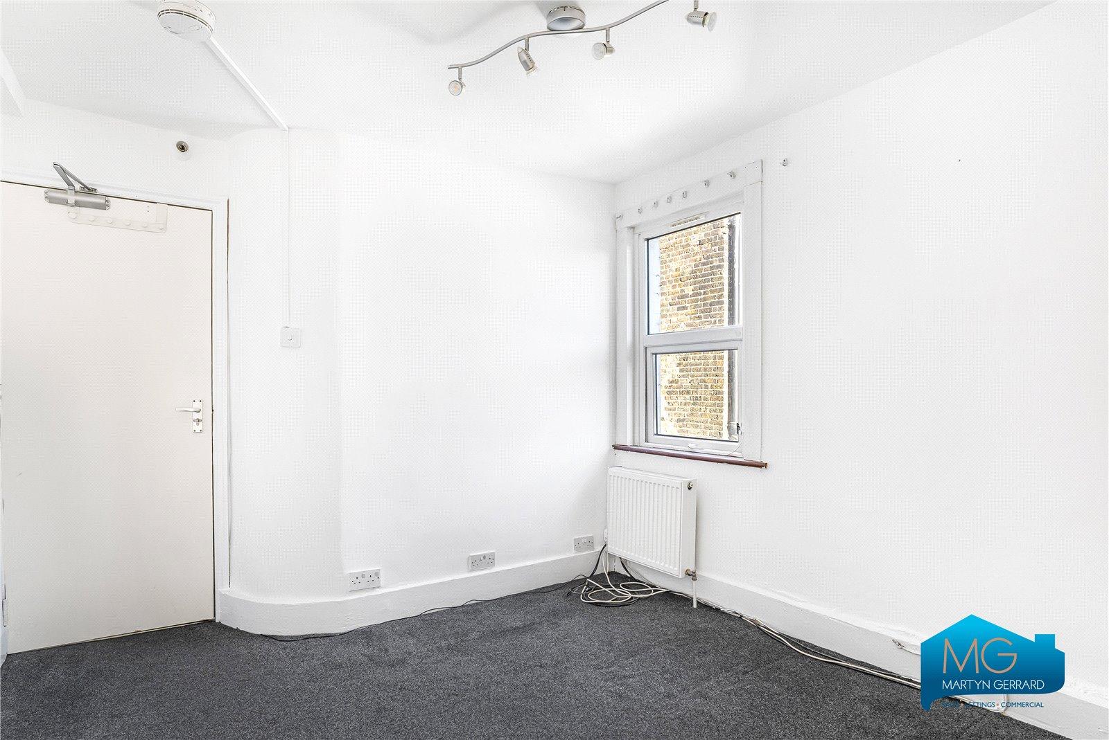 5 bedroom House to rent - Martyn Gerrard