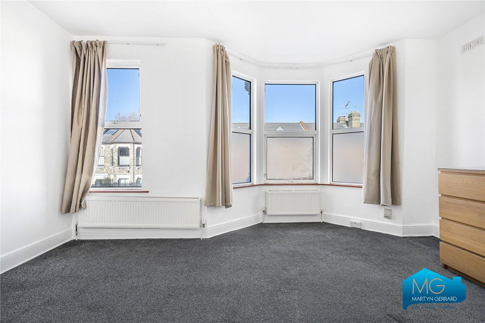 5 bedroom House to rent - Martyn Gerrard