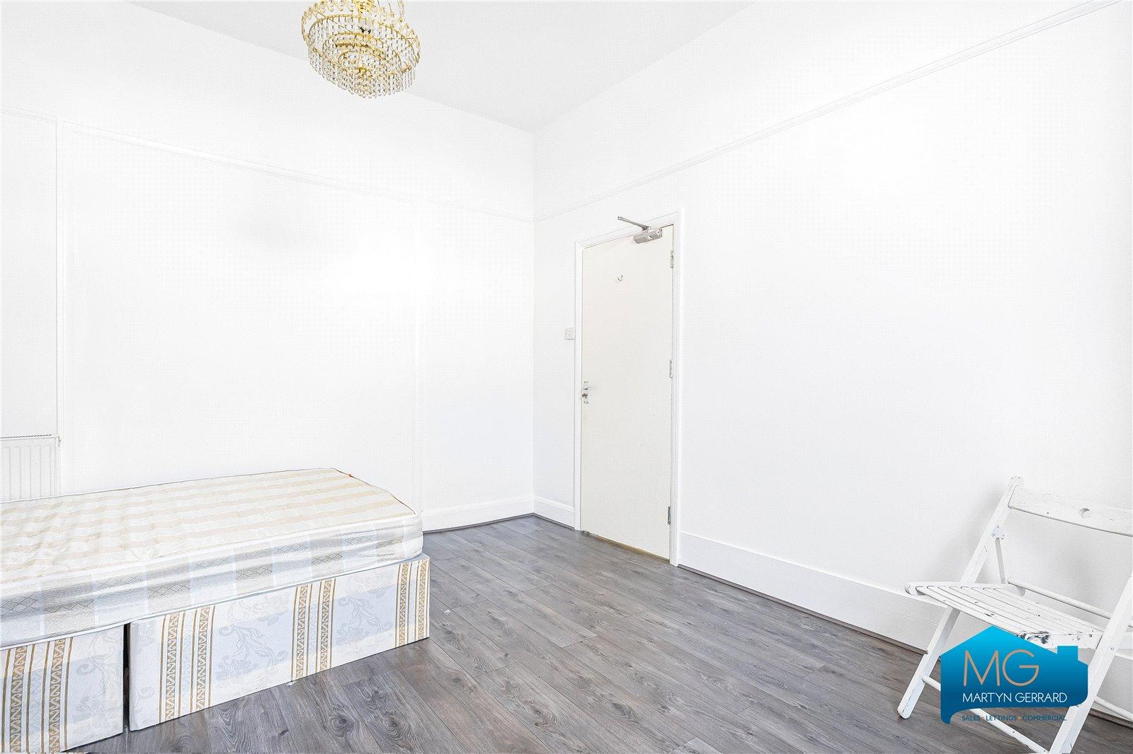 5 bedroom House to rent - Martyn Gerrard