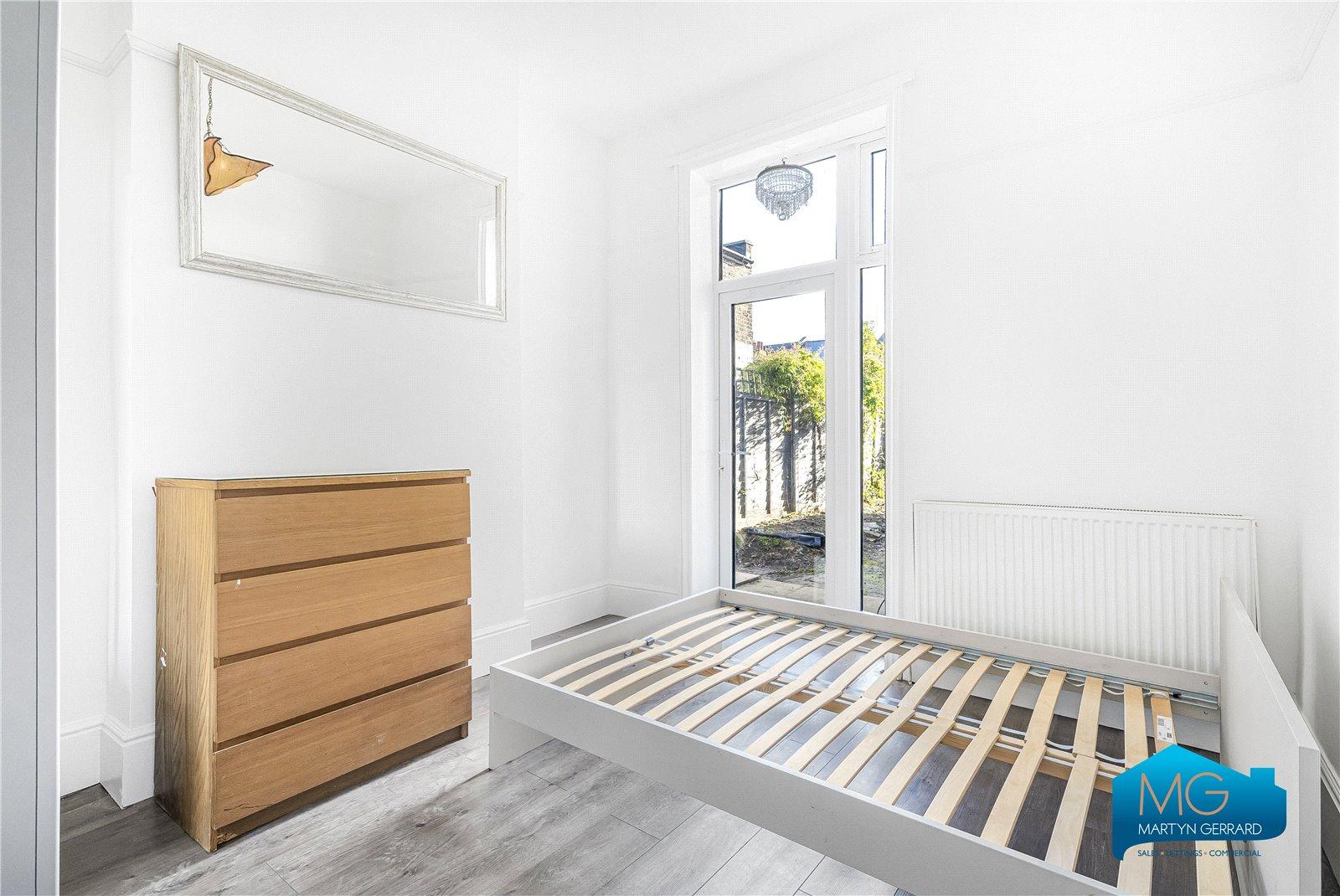 5 bedroom House to rent - Martyn Gerrard