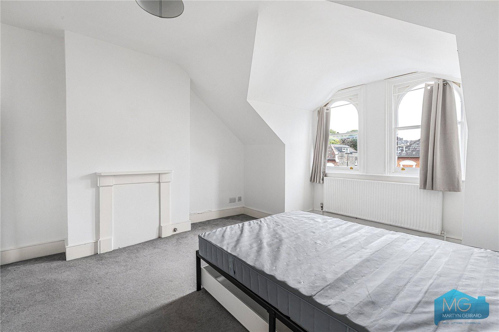1 bedroom Apartment for sale - Martyn Gerrard