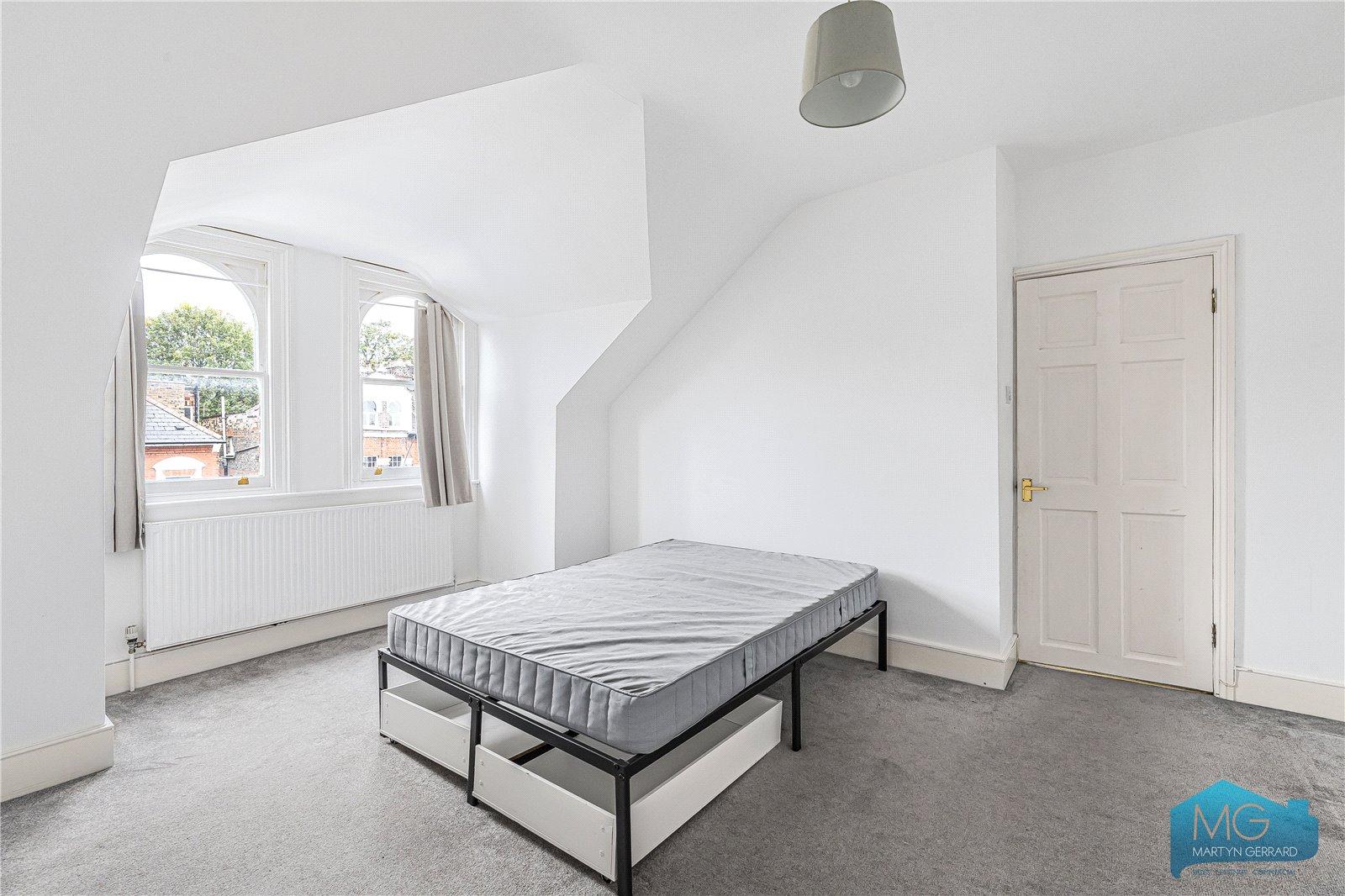 1 bedroom Apartment for sale - Martyn Gerrard