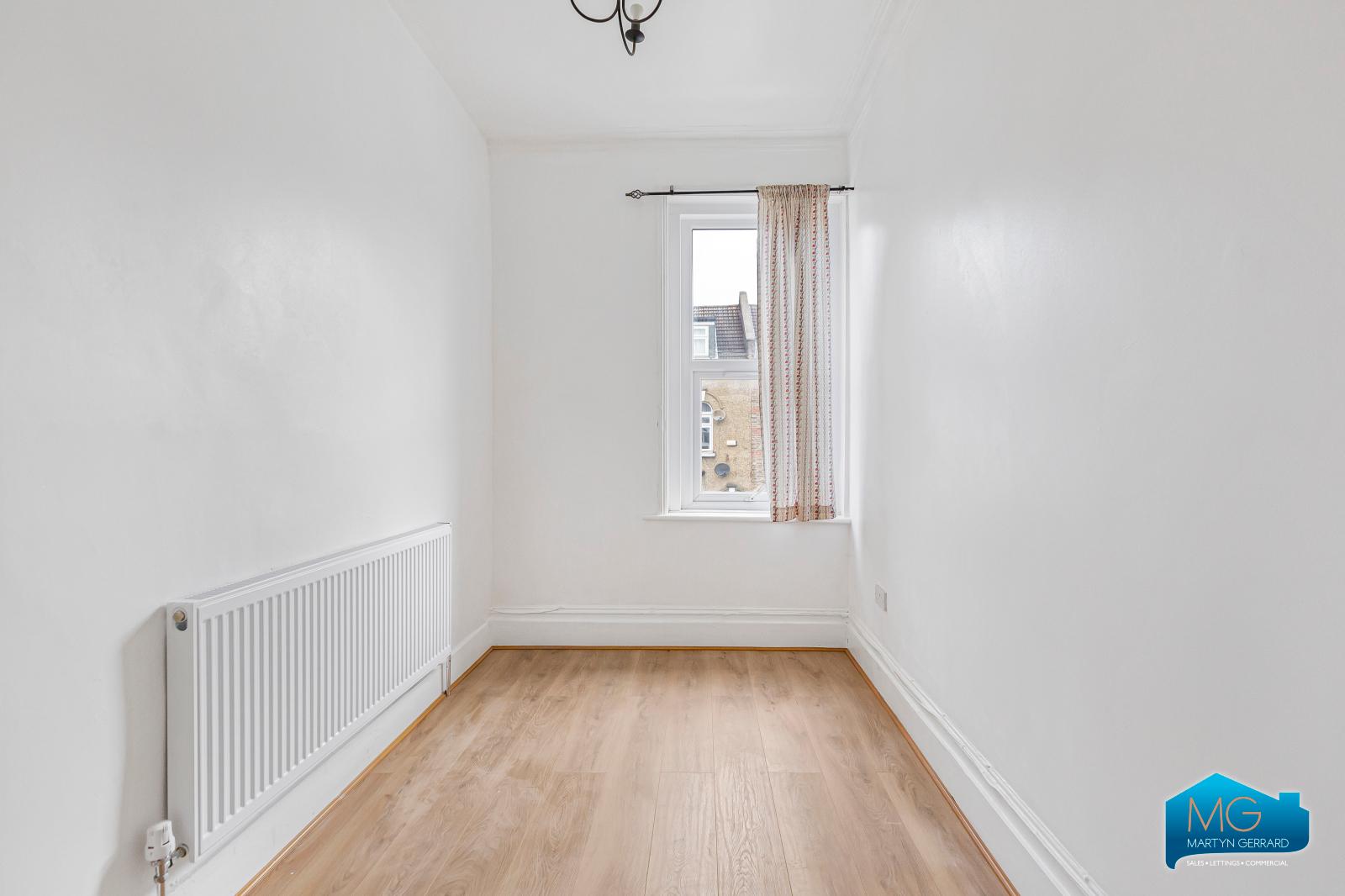 4 bedroom Apartment to rent - Martyn Gerrard