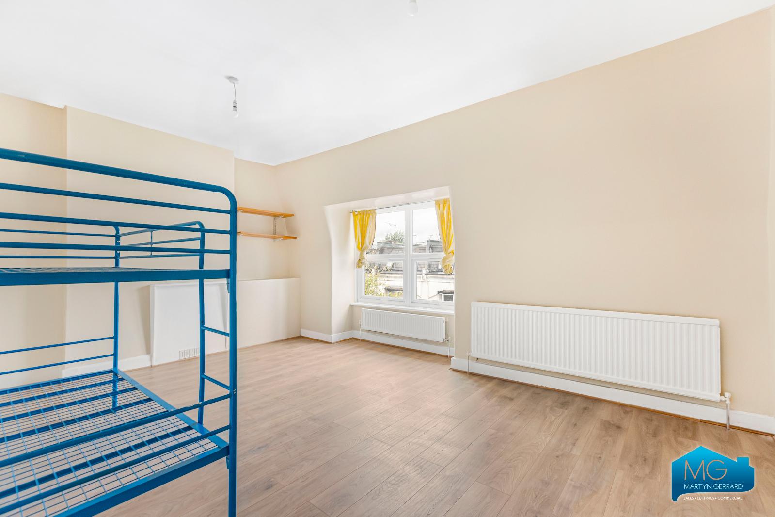 4 bedroom Apartment to rent - Martyn Gerrard