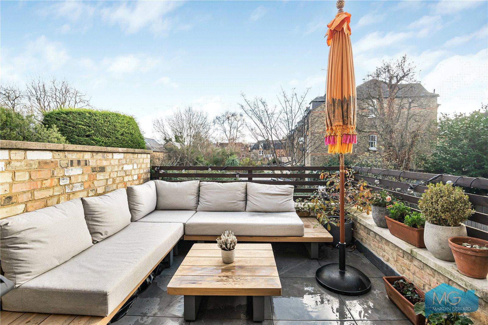 1 bedroom Apartment for sale - Martyn Gerrard
