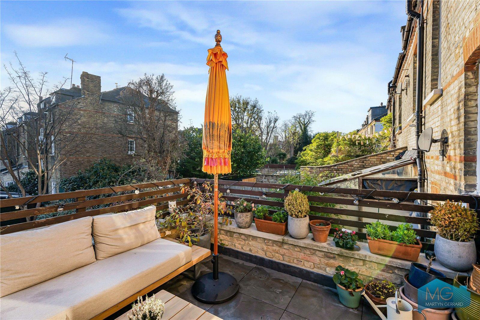 1 bedroom Apartment for sale - Martyn Gerrard